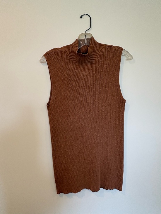 Tribal Tops - Tribal Textured Sleeveless Mock Neck Top Size Large